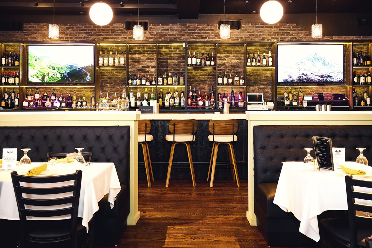 Interior image of Himalayan Sono